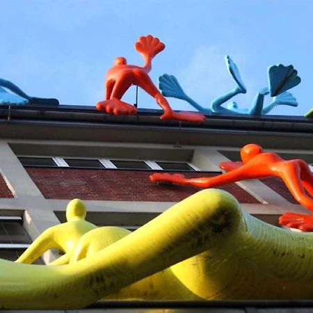 Medienhafen Apartment Direkt Am Zentrum Düsseldorf Zewnętrze zdjęcie