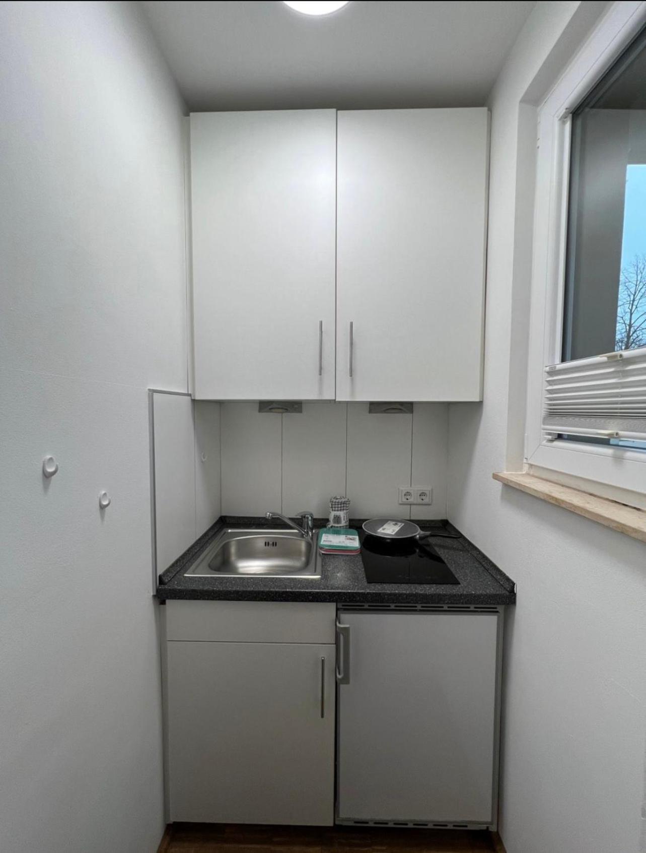 Medienhafen Apartment Direkt Am Zentrum Düsseldorf Zewnętrze zdjęcie