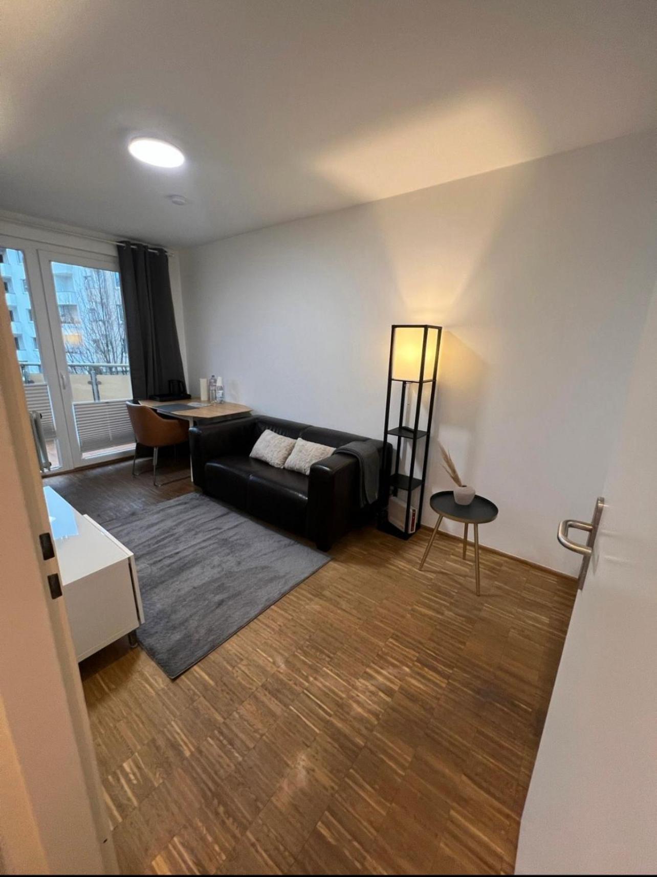 Medienhafen Apartment Direkt Am Zentrum Düsseldorf Zewnętrze zdjęcie