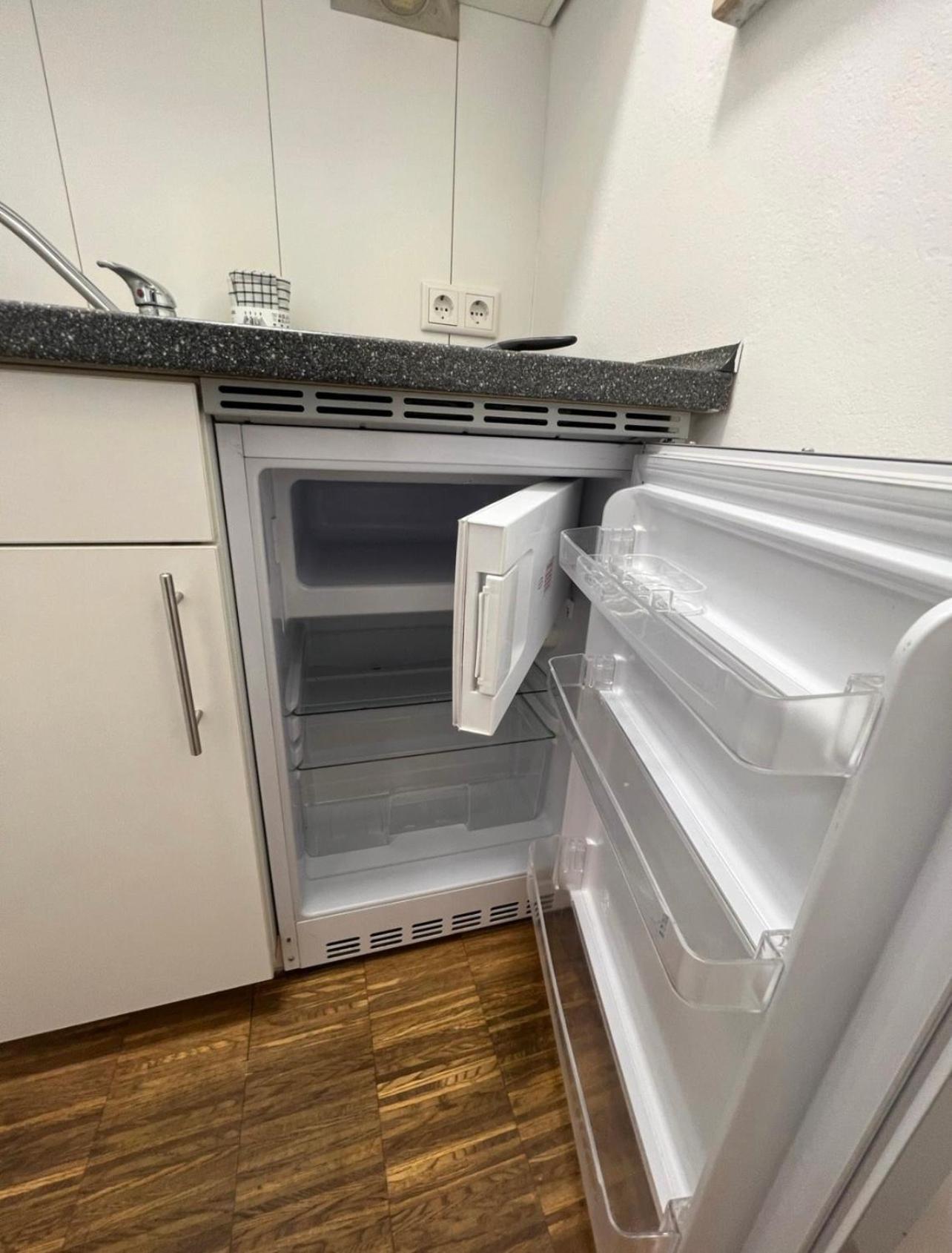 Medienhafen Apartment Direkt Am Zentrum Düsseldorf Zewnętrze zdjęcie